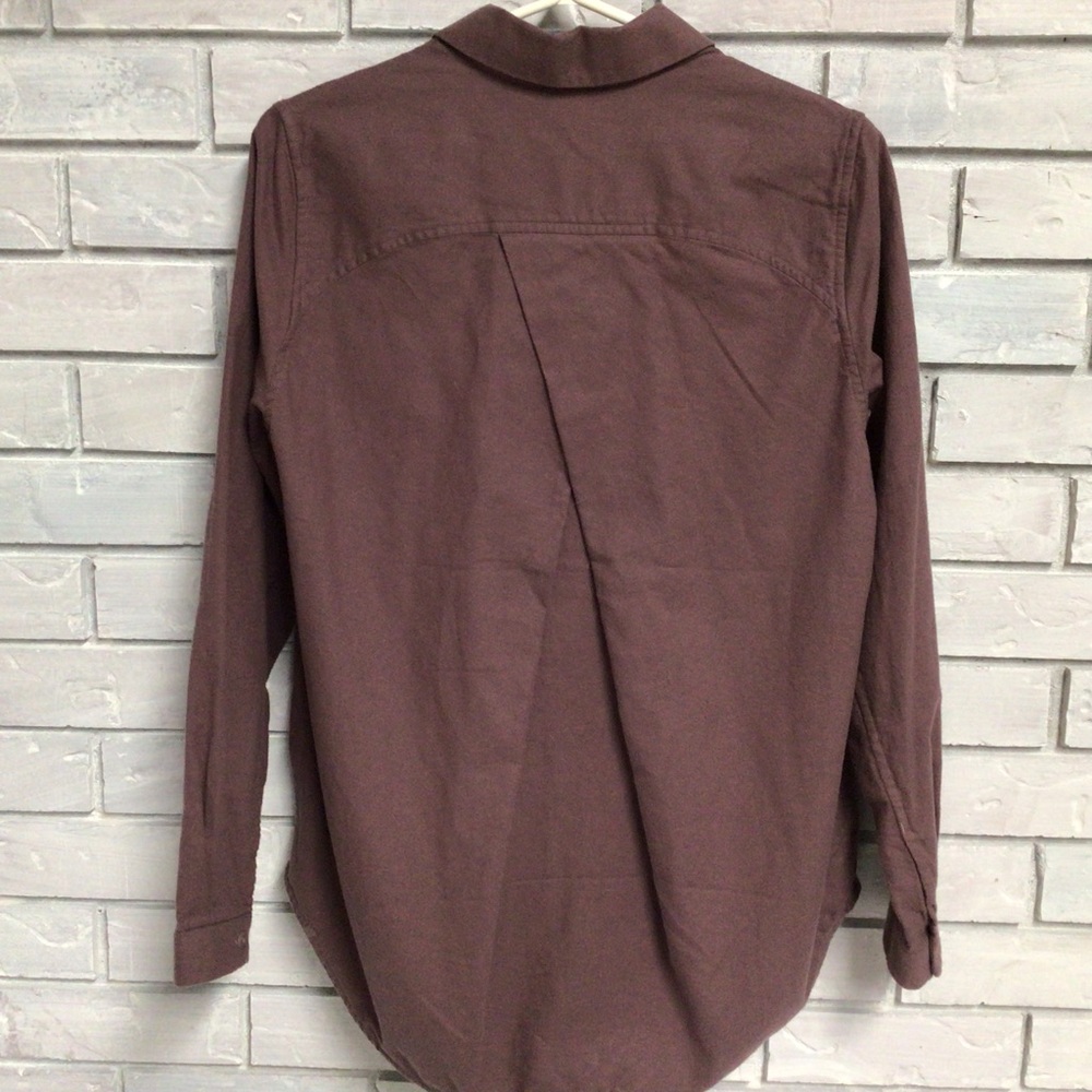 LULULEMON- Soft Flannel button down shirt in plum colour - SIZE 6 NWT - Picture 2 of 8